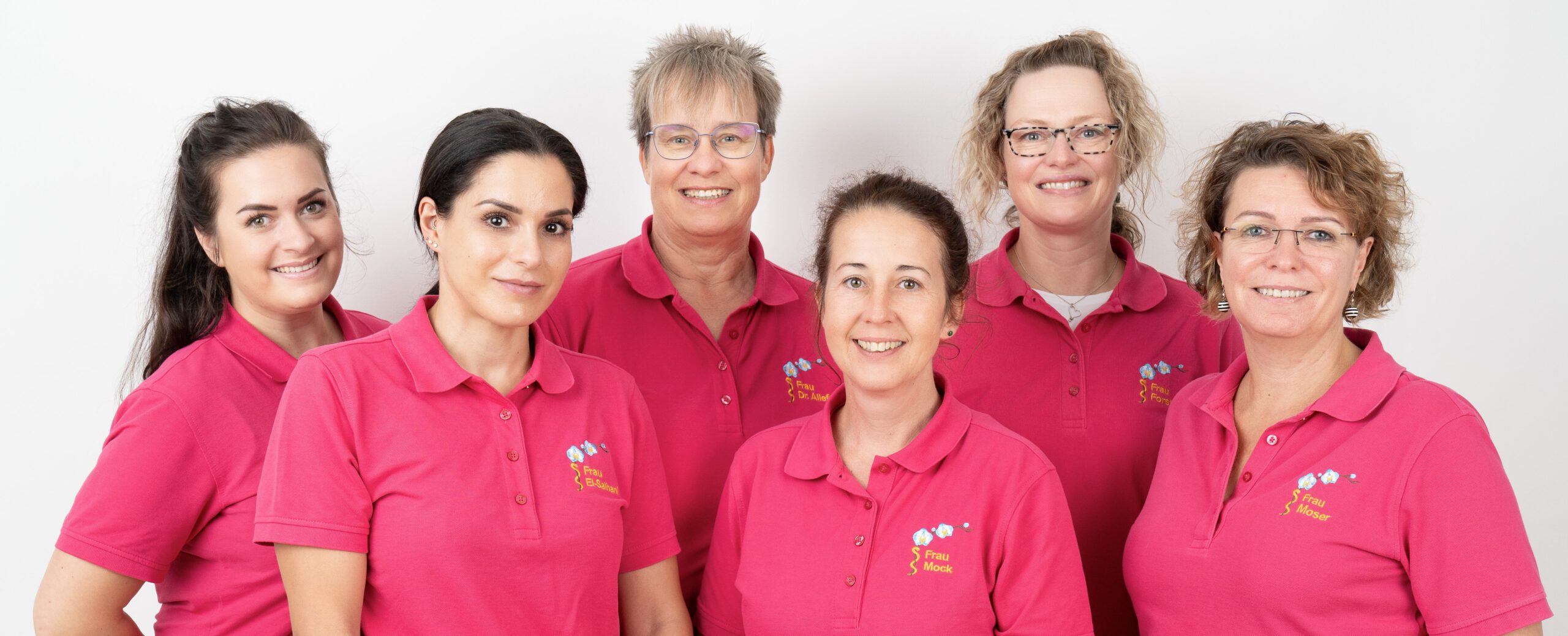 Das Team der Praxis mit Dr. med. Reinhild Allef und Serap El-Salhani